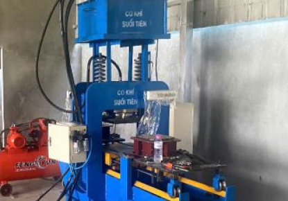 Máy ép gạch bông gió